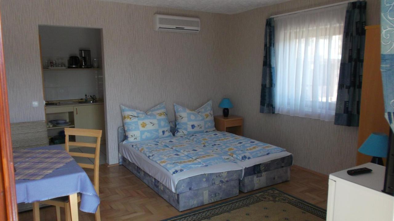 Apartament Anita Apartmanhaz Balatonfüred Zewnętrze zdjęcie