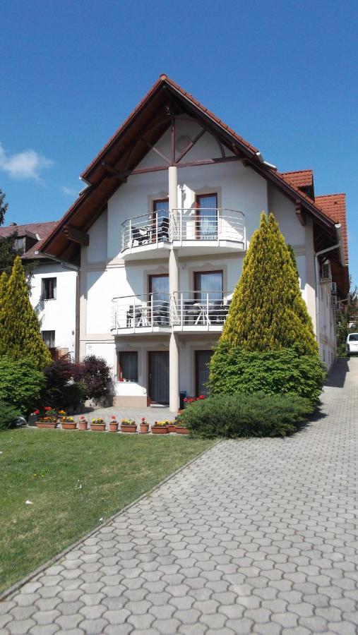 Apartament Anita Apartmanhaz Balatonfüred Zewnętrze zdjęcie