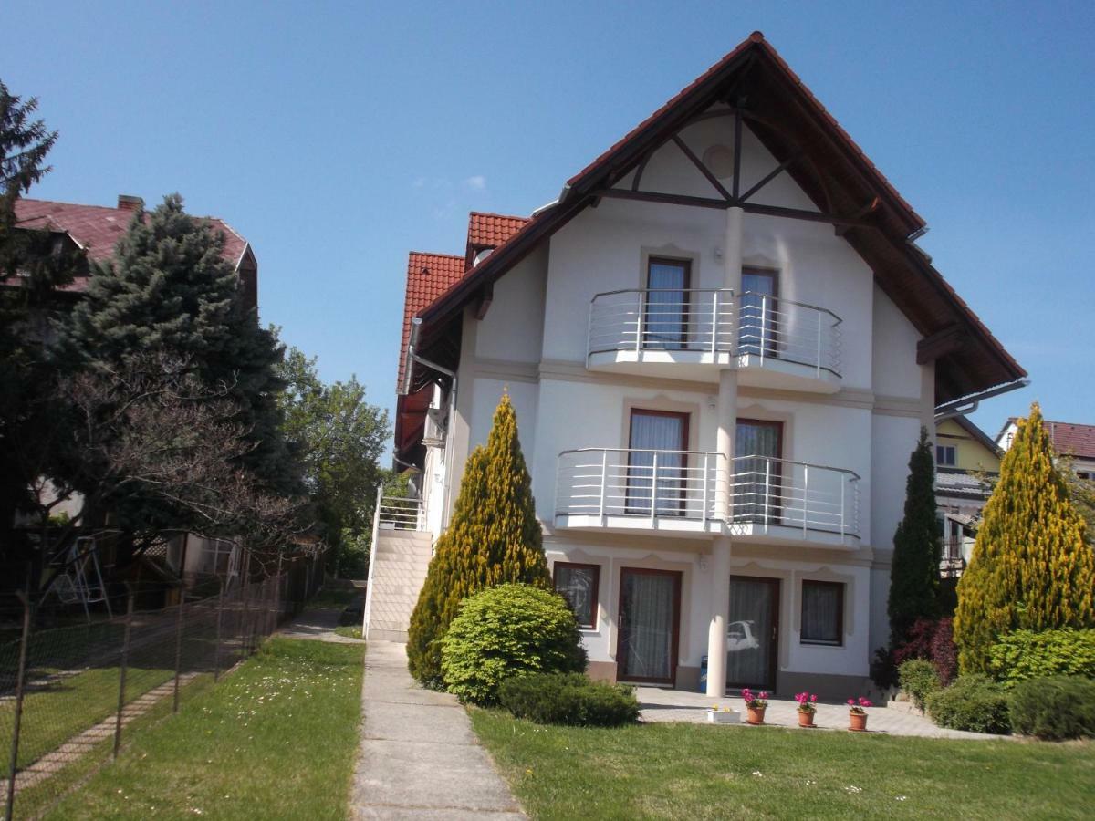 Apartament Anita Apartmanhaz Balatonfüred Zewnętrze zdjęcie
